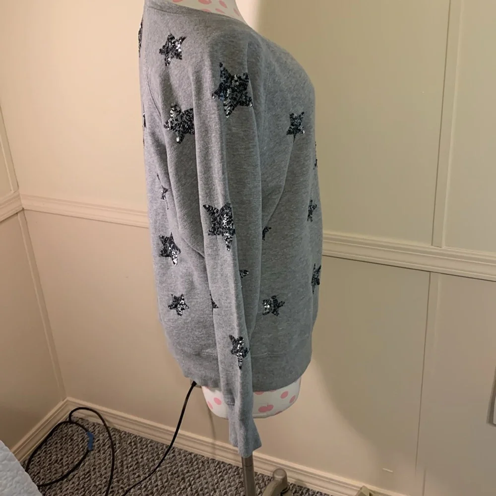 French Collection of England Gray Sequin stars Ladies Sweat shirt Sz Lg Like NEW